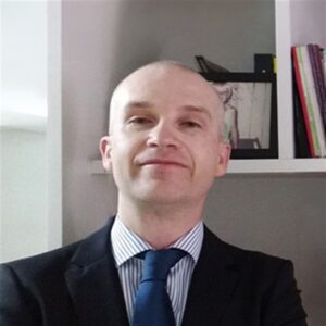 Dr. Clênio Jair Schulze