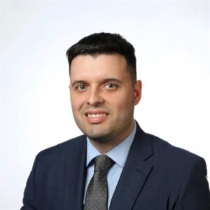 Dr. Vinícius Knackfuss Gonçalves